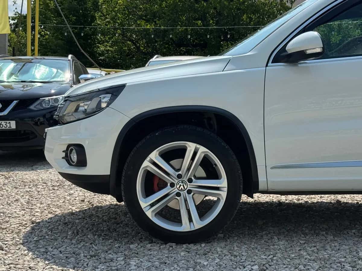Volkswagen Tiguan - фото 3
