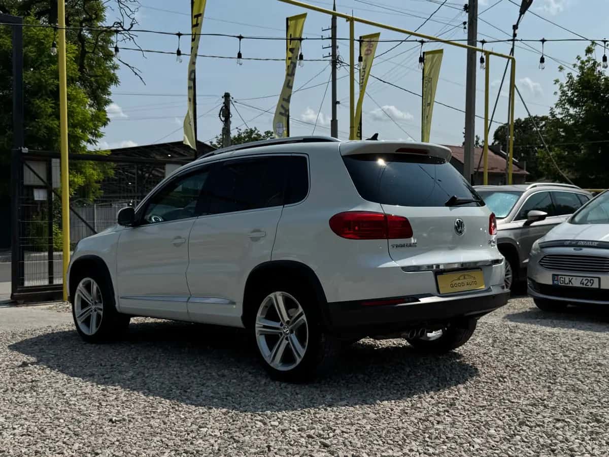 Volkswagen Tiguan - фото 6