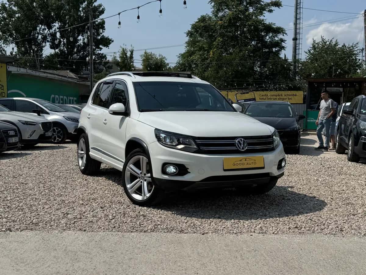 Volkswagen Tiguan - фото 1