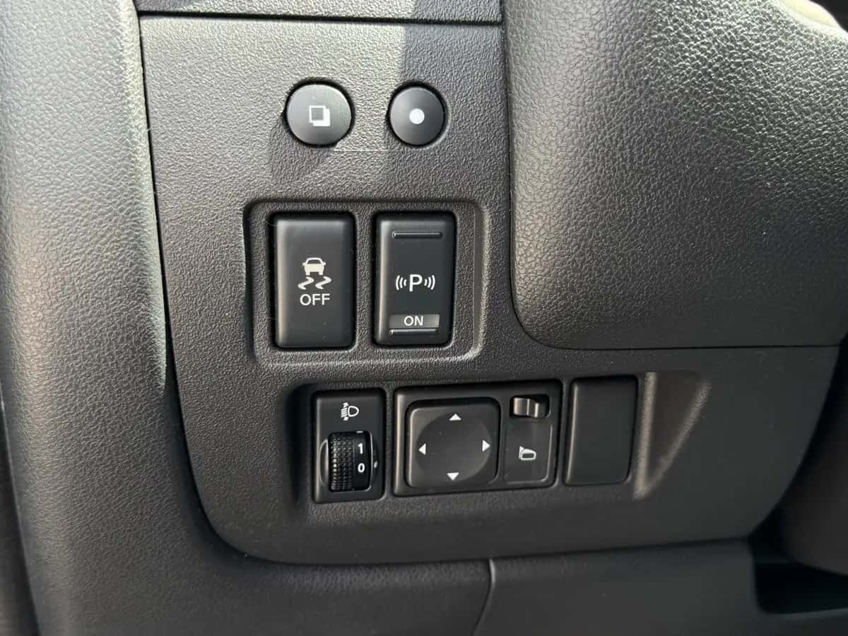 Nissan Micra - фото 16
