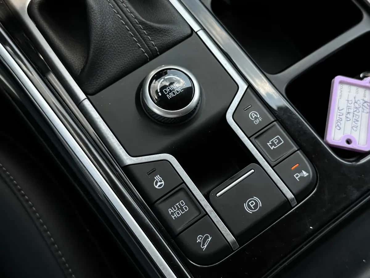 Kia Sorento - фото 14