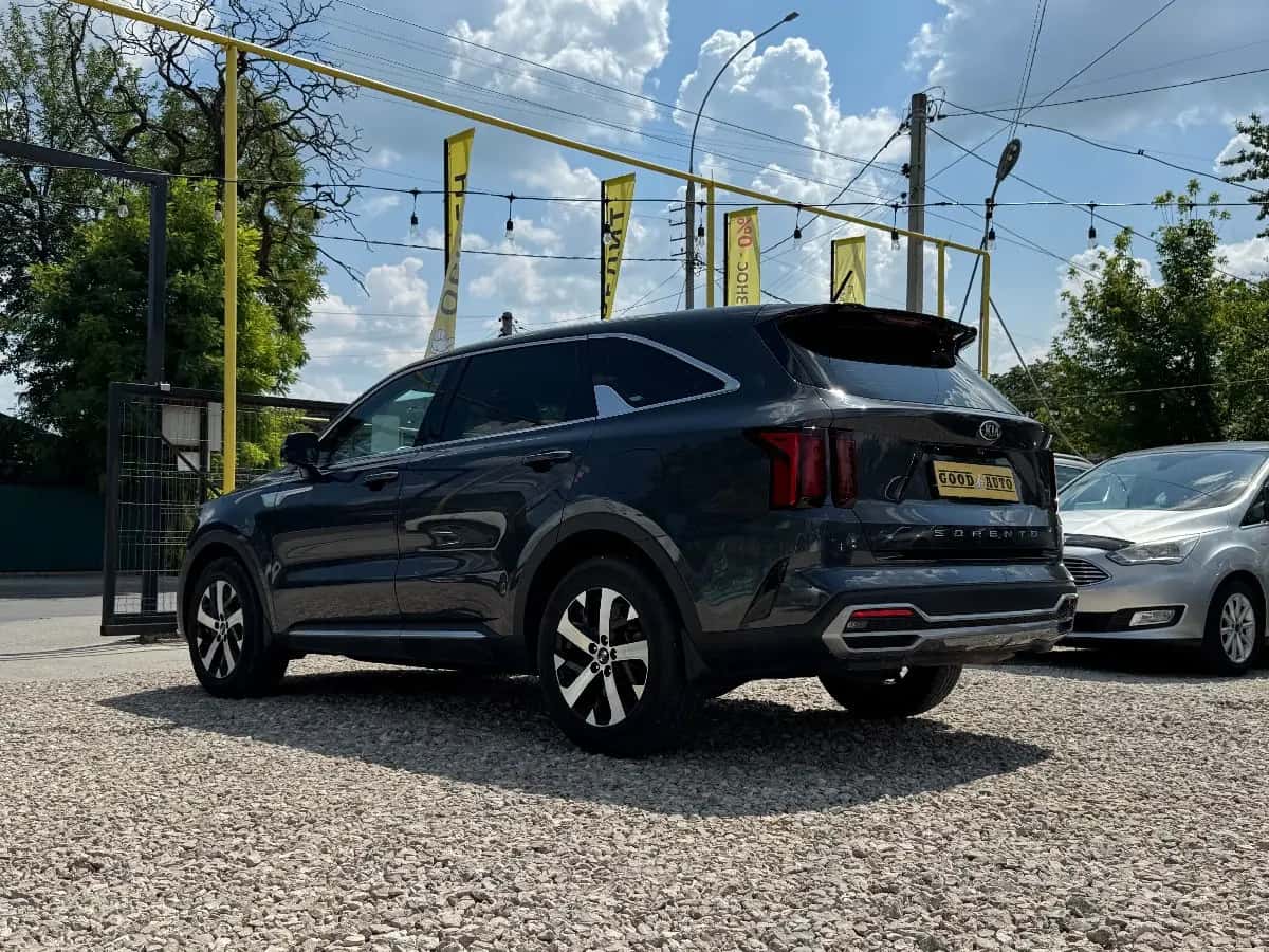 Kia Sorento - фото 5