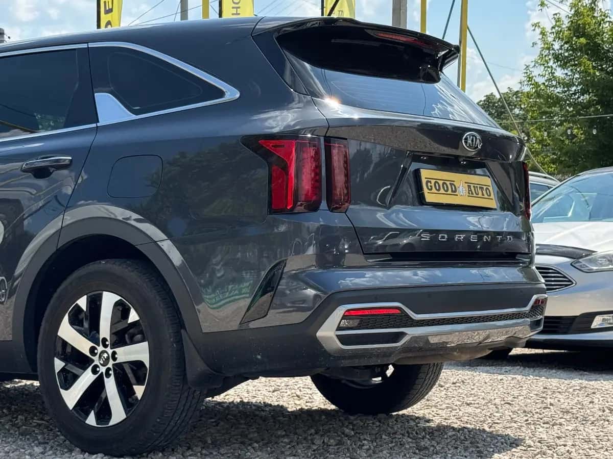 Kia Sorento - фото 6