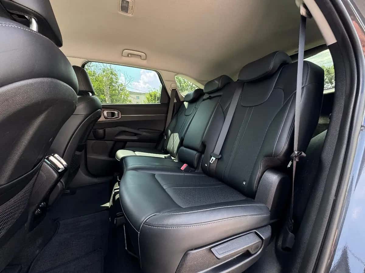 Kia Sorento - фото 8