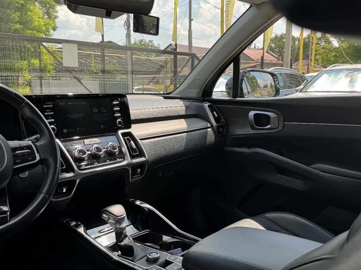 Kia Sorento - фото 9