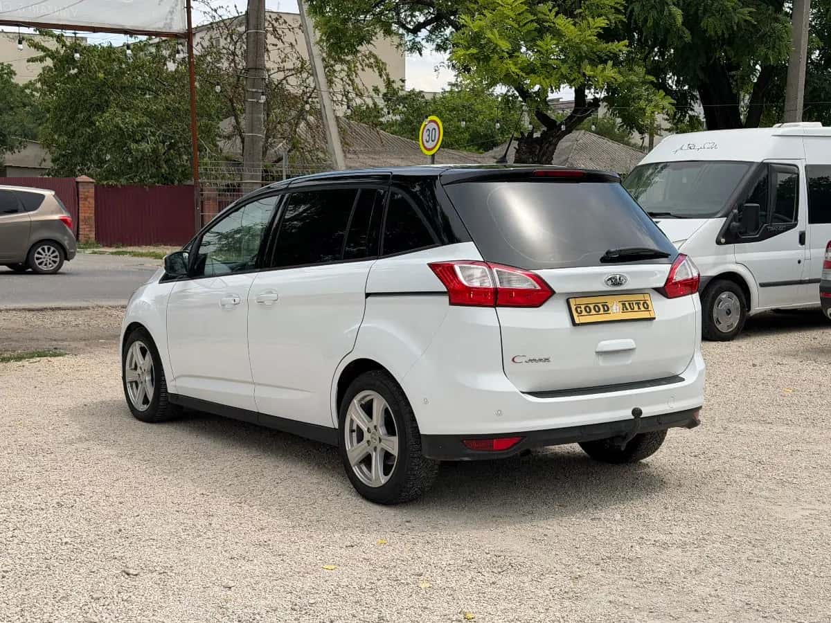 Ford Grand C-MAX - фото 5