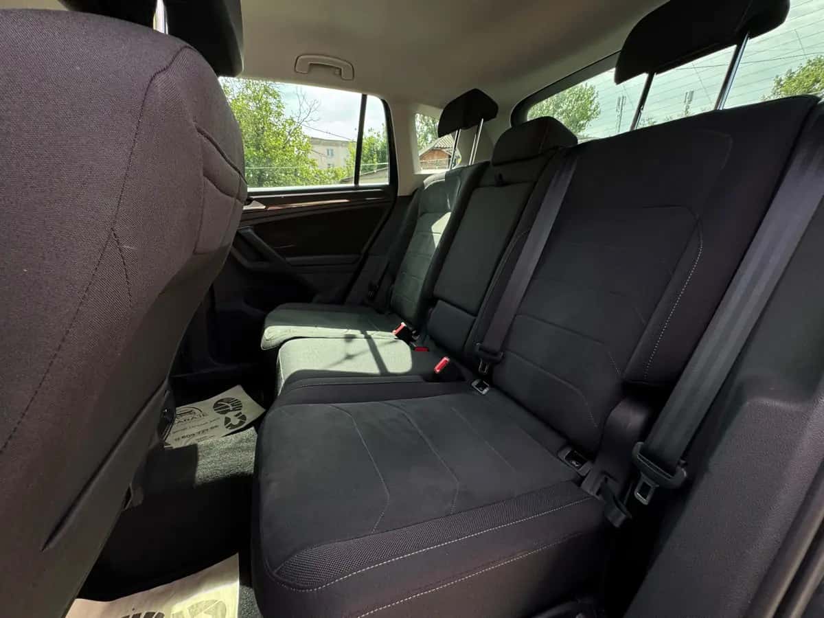 Volkswagen Tiguan - fotografia 11