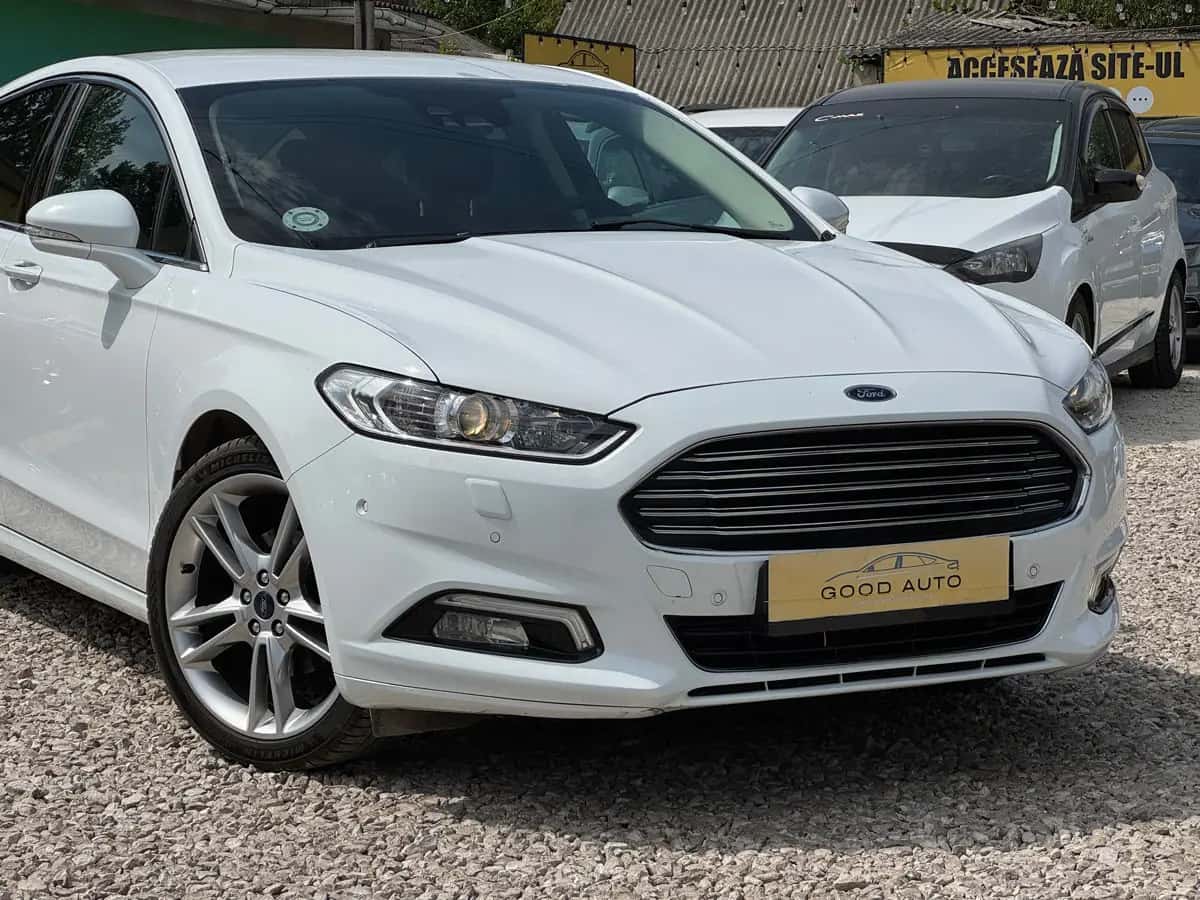 Ford Mondeo - fotografia 2
