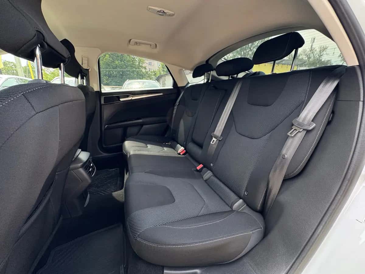 Ford Mondeo - фото 11