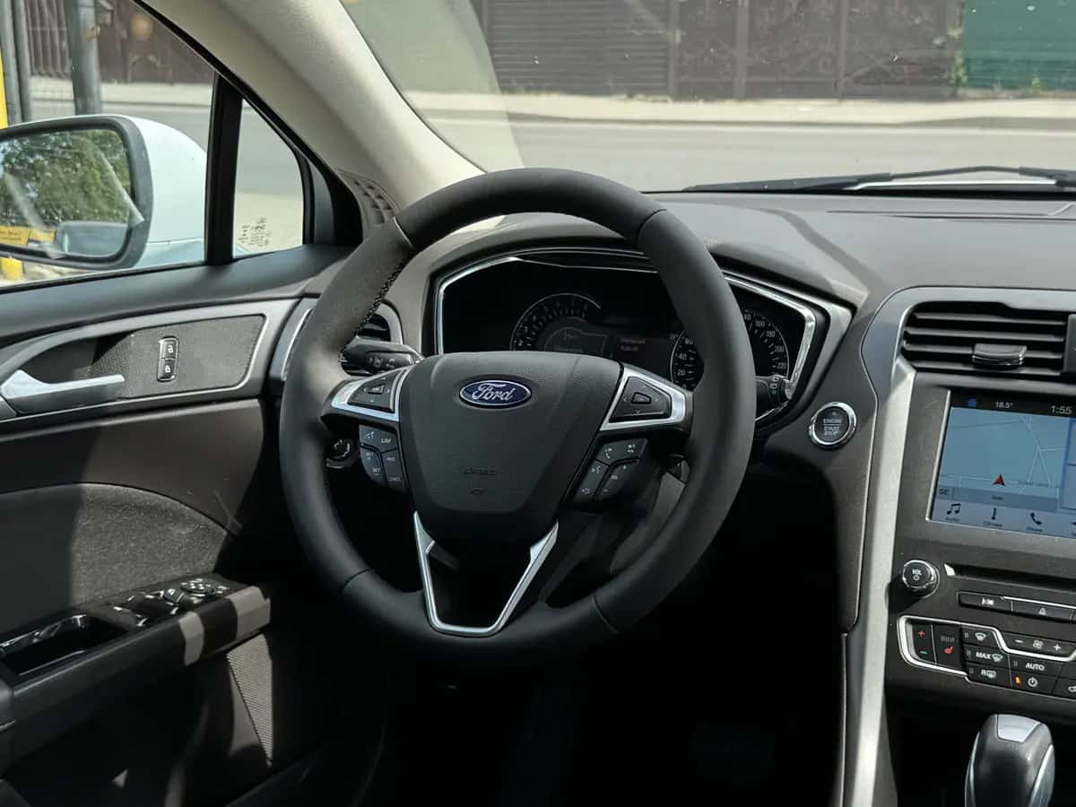 Ford Mondeo - фото 17