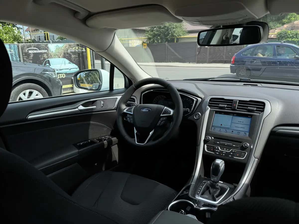Ford Mondeo - fotografia 19