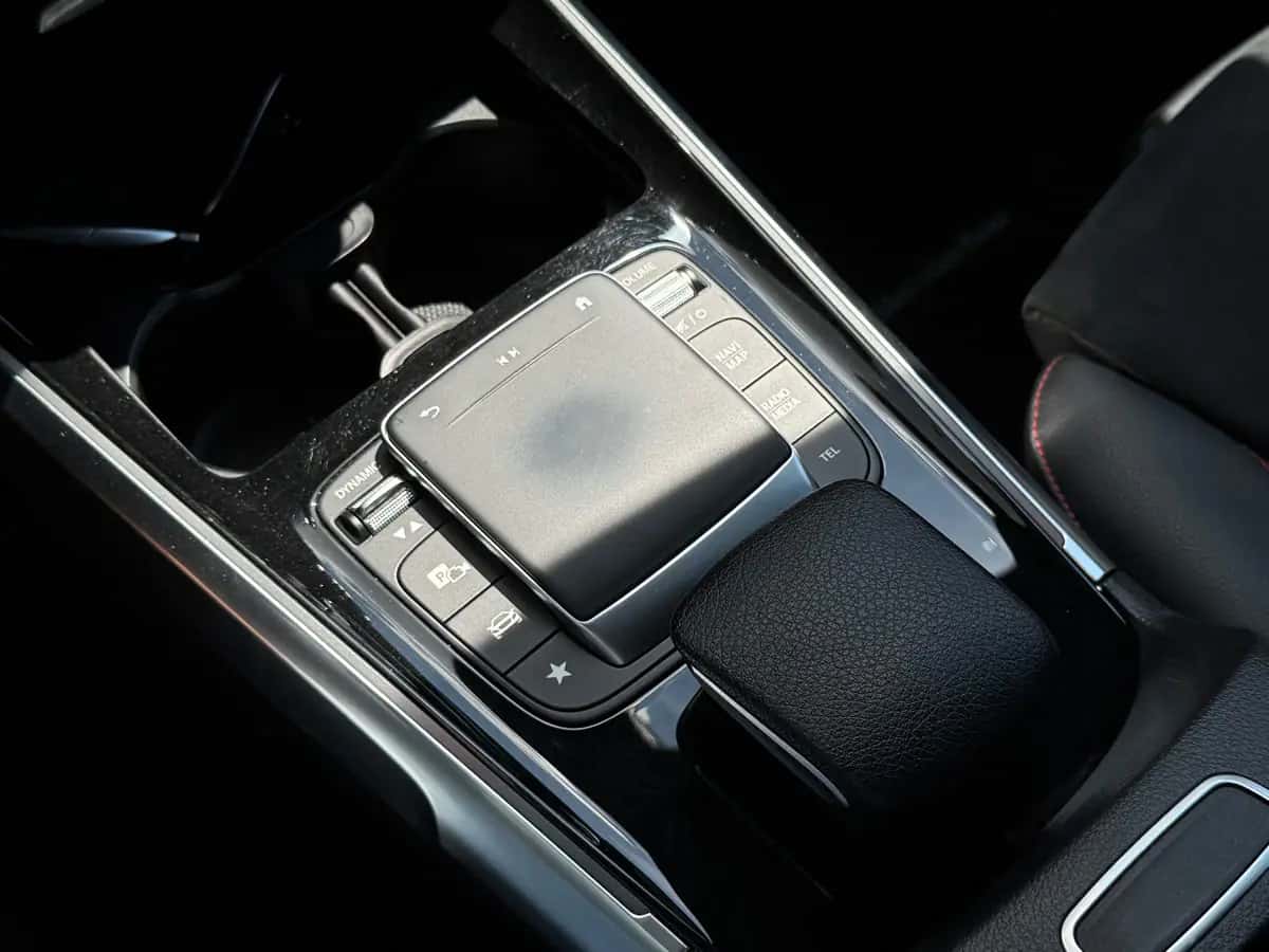 Mercedes GLB - фото 14