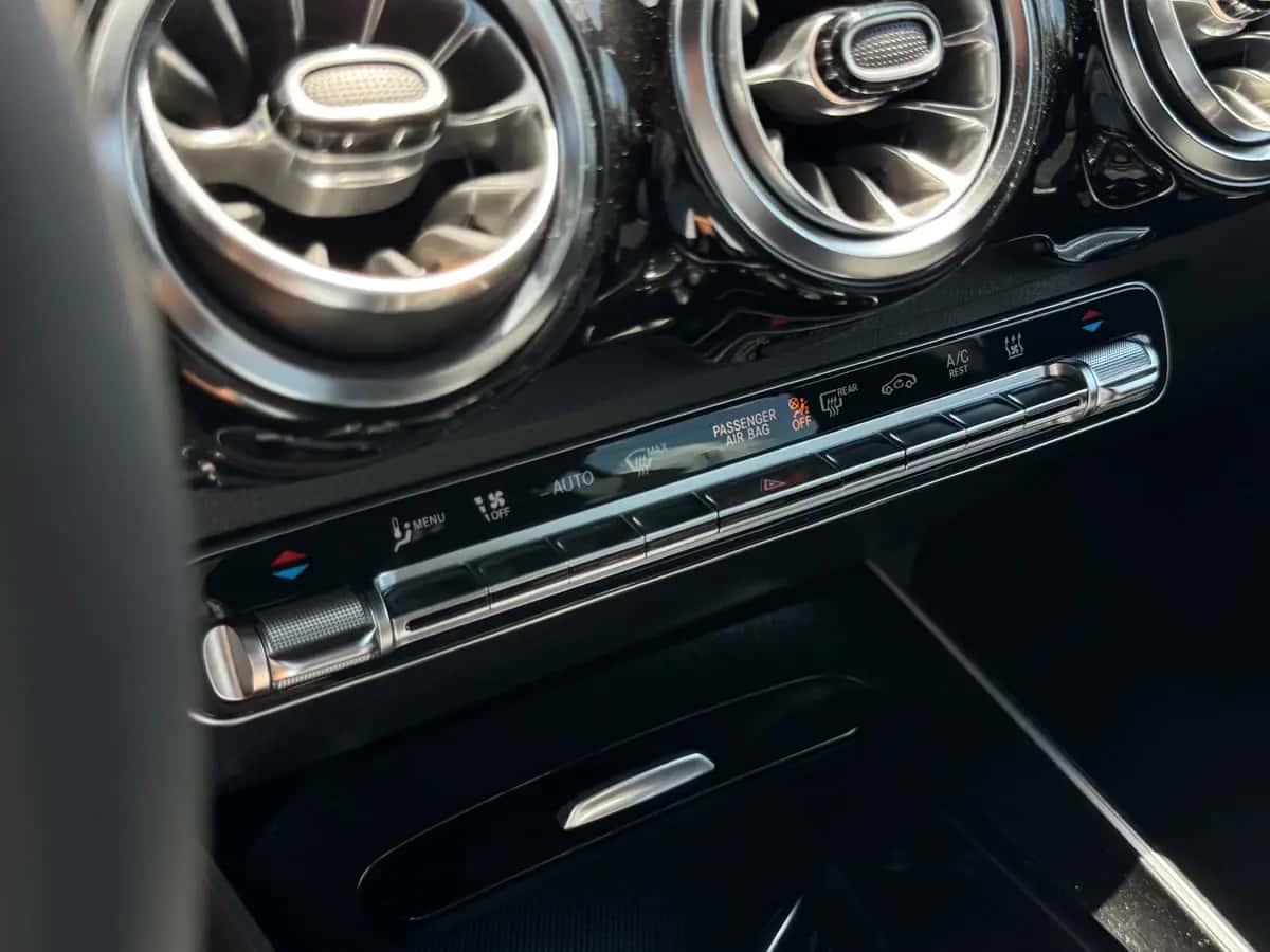 Mercedes GLB - фото 15