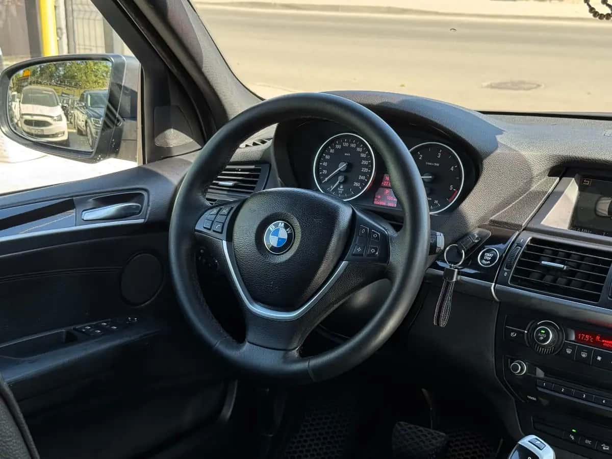 Bmw X5 - фото 17
