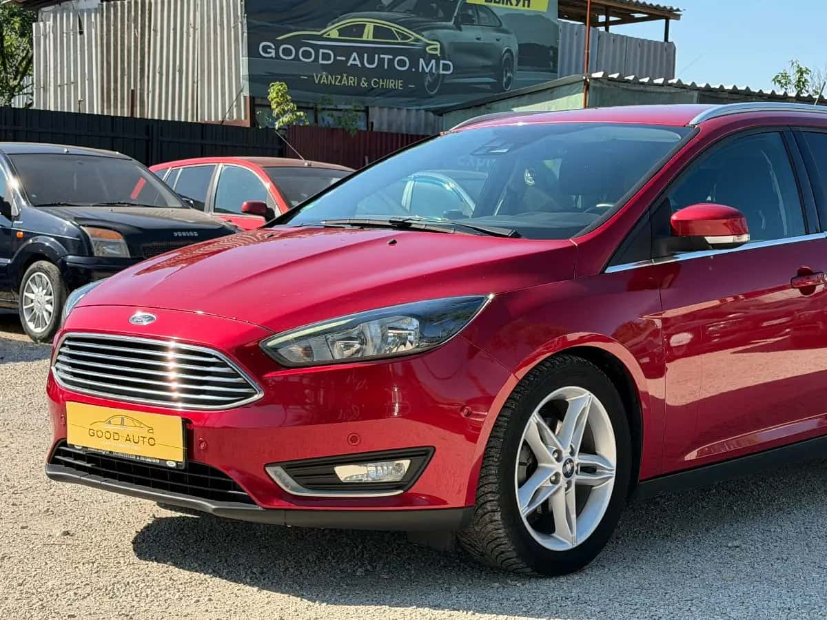 Ford Focus - fotografia 4