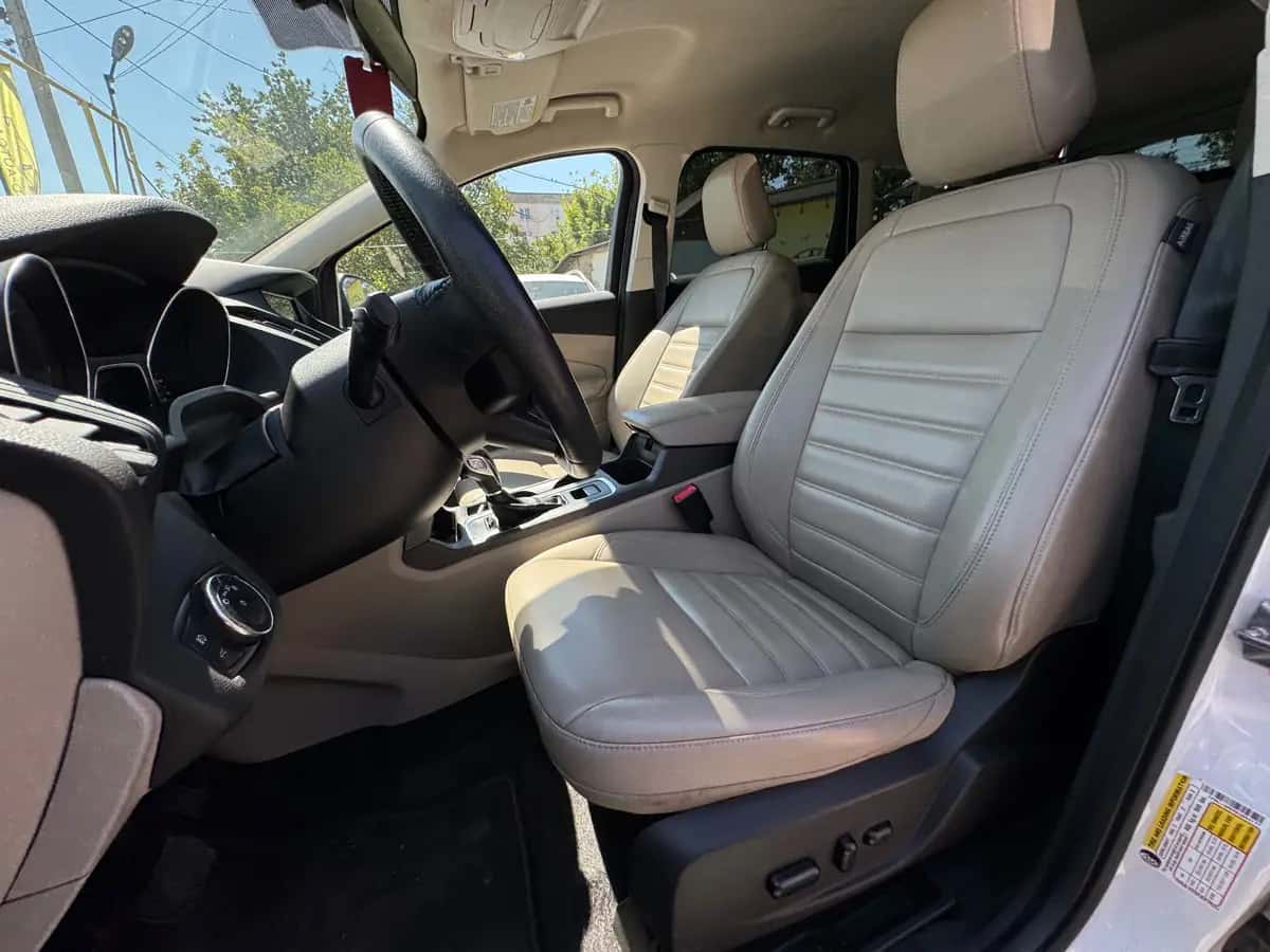 Ford Escape - фото 11