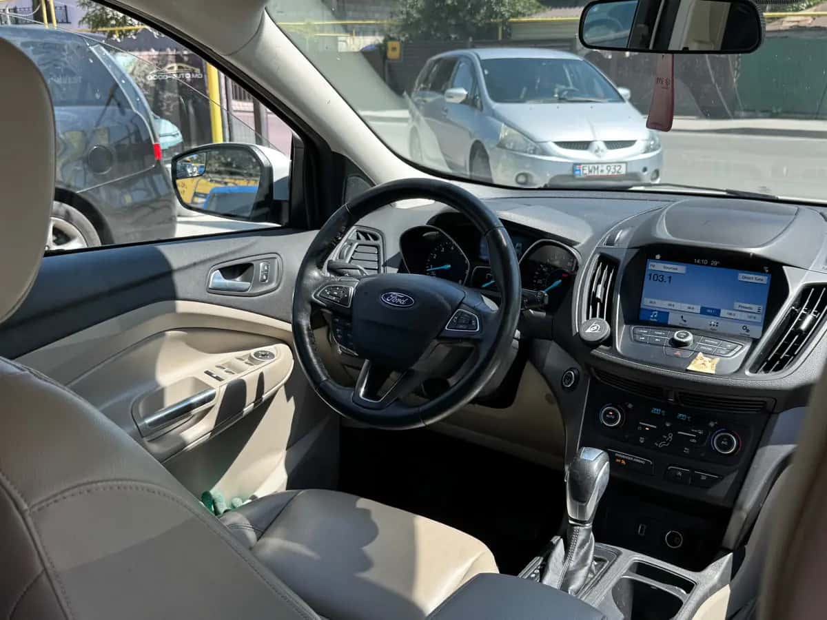 Ford Escape - фото 19