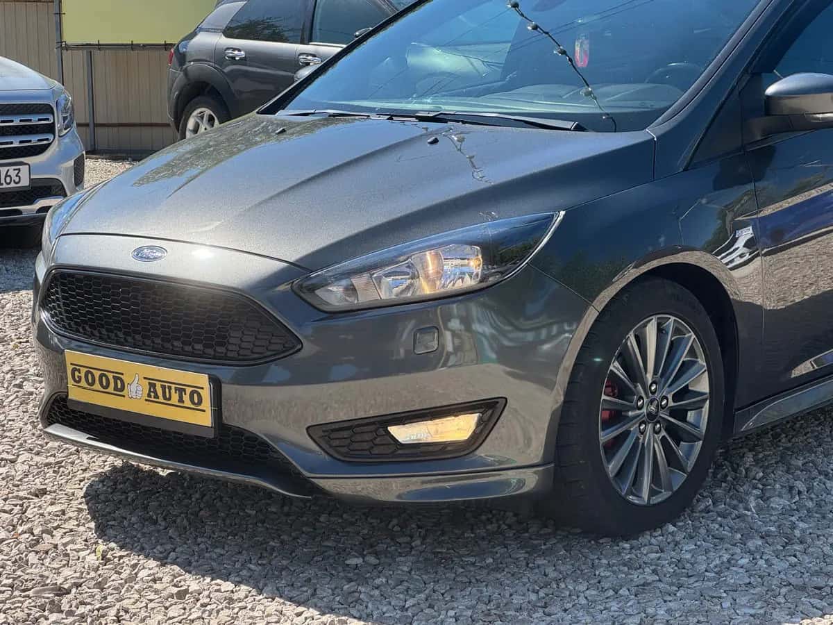 Ford Focus - фото 4
