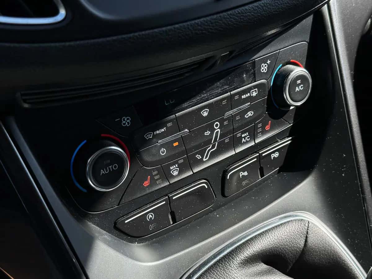 Ford Grand C-MAX - фото 11