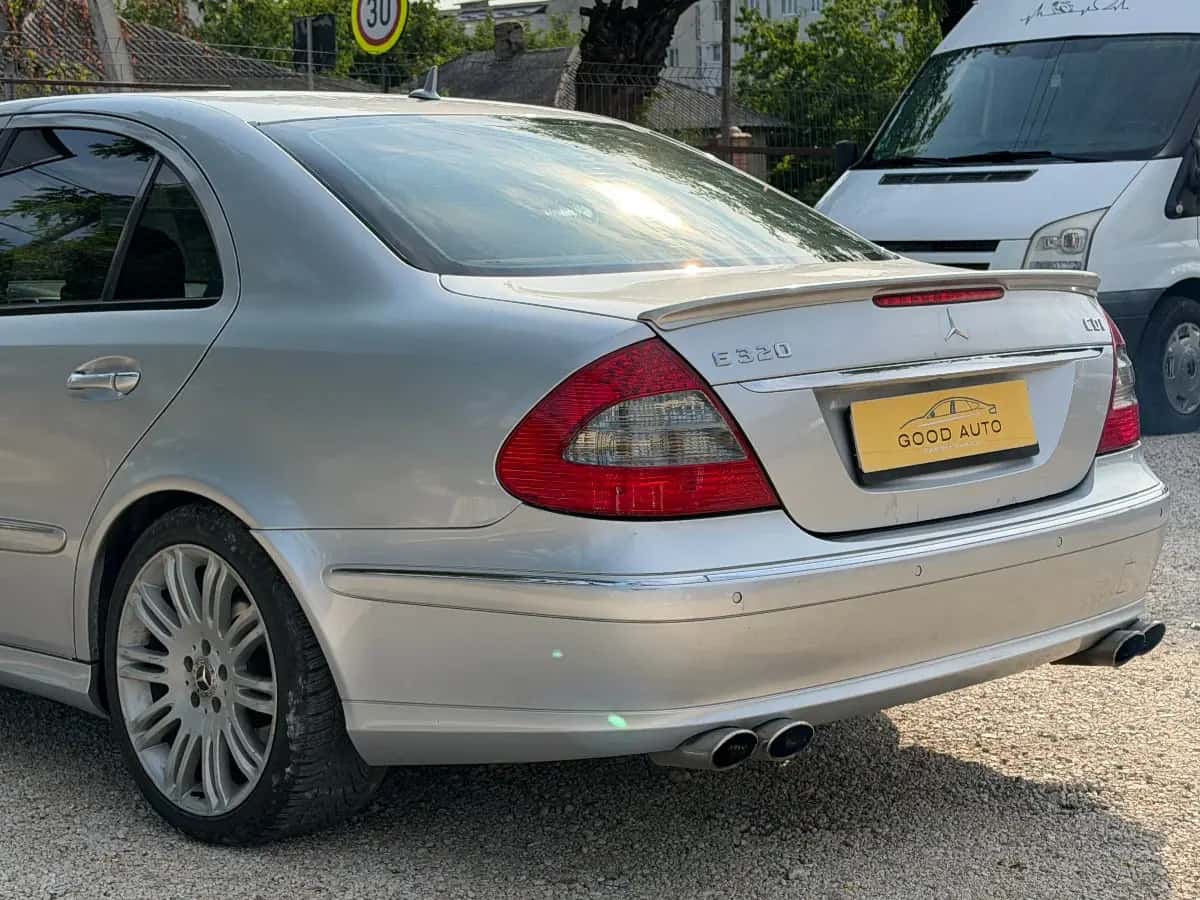 Mercedes E-Class - фото 6