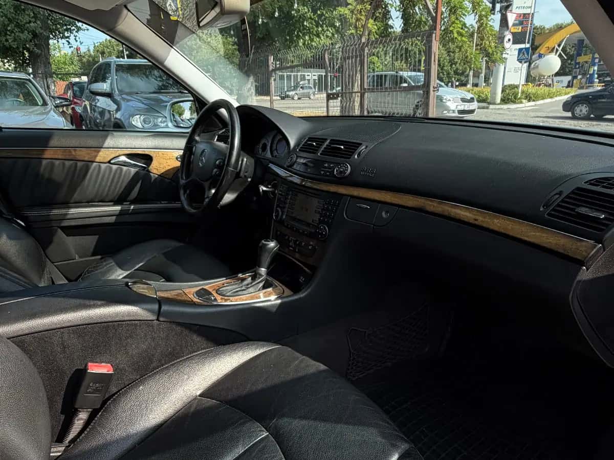 Mercedes E-Class - фото 10