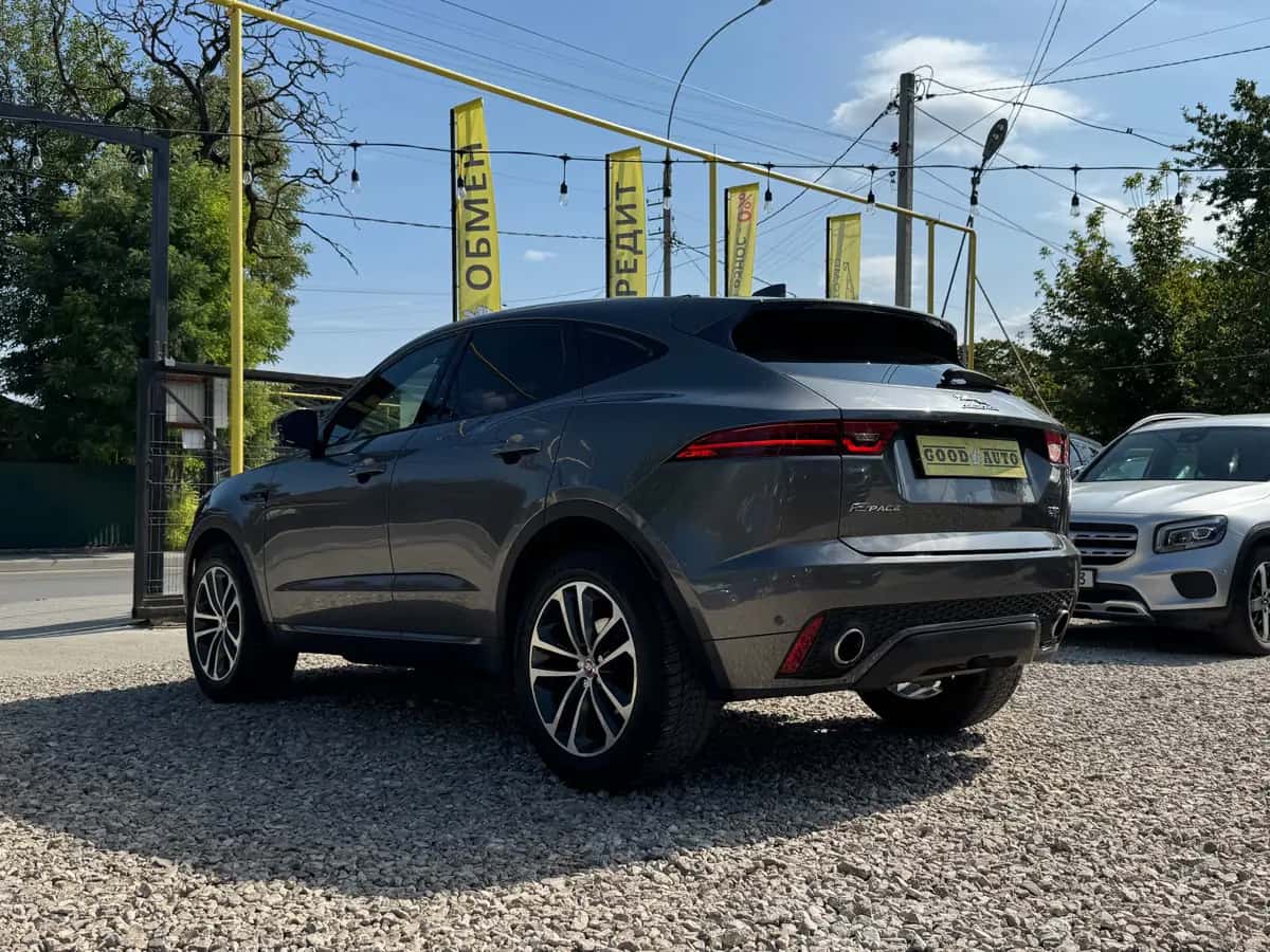 Jaguar E-Pace - фото 8
