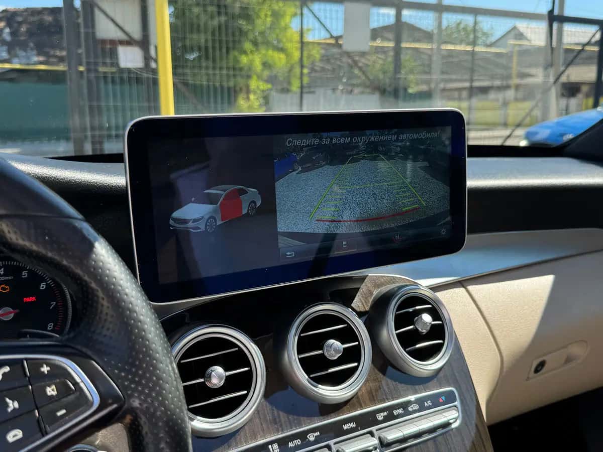Mercedes C-Class - фото 16