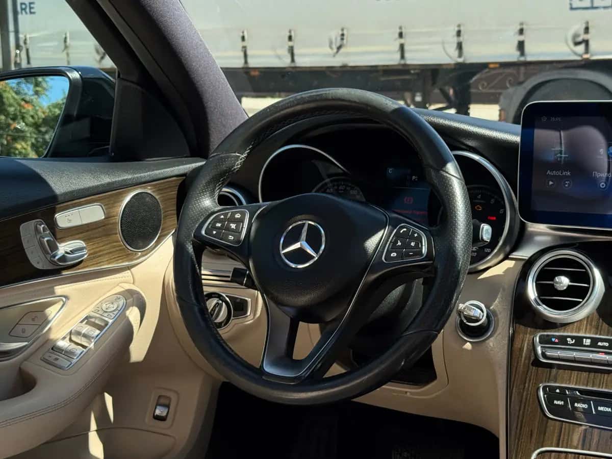 Mercedes C-Class - фото 17