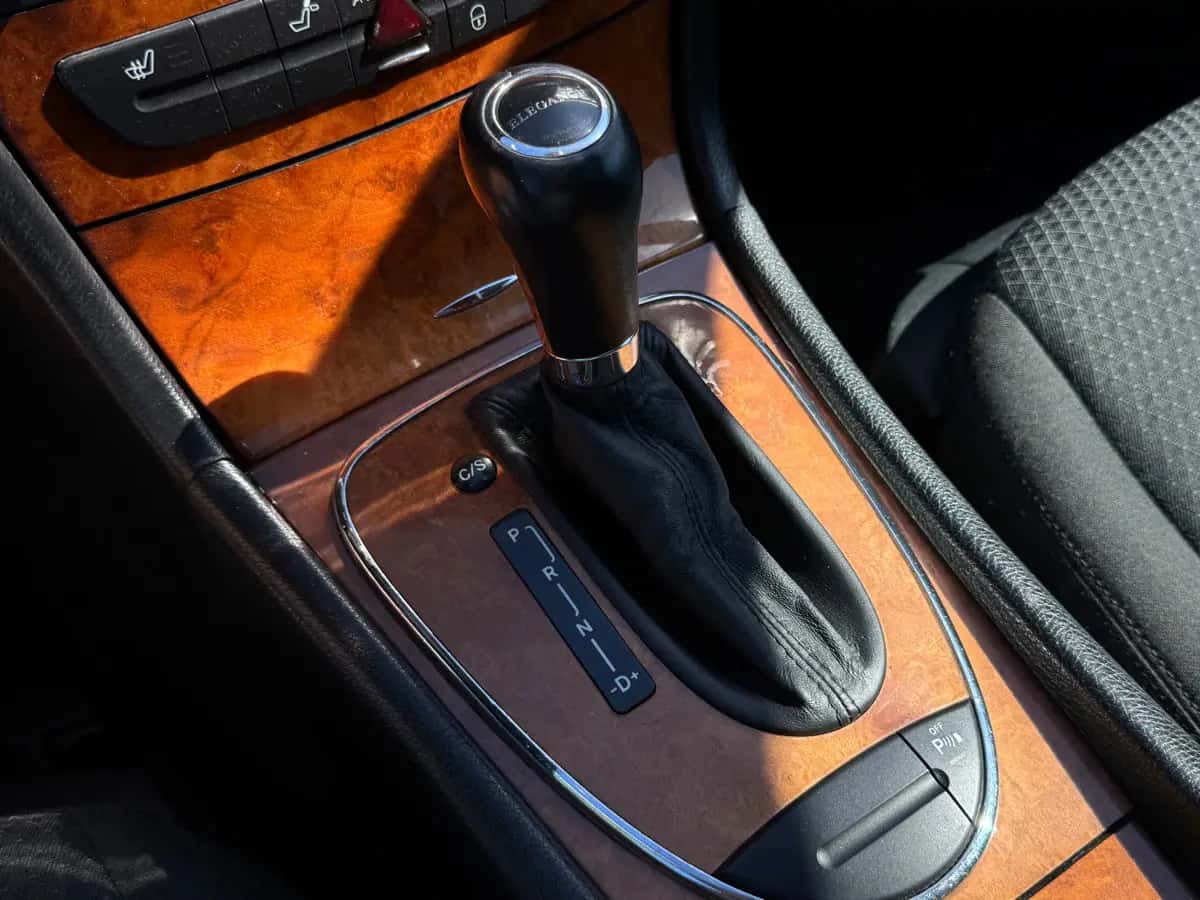 Mercedes E-Class - фото 11