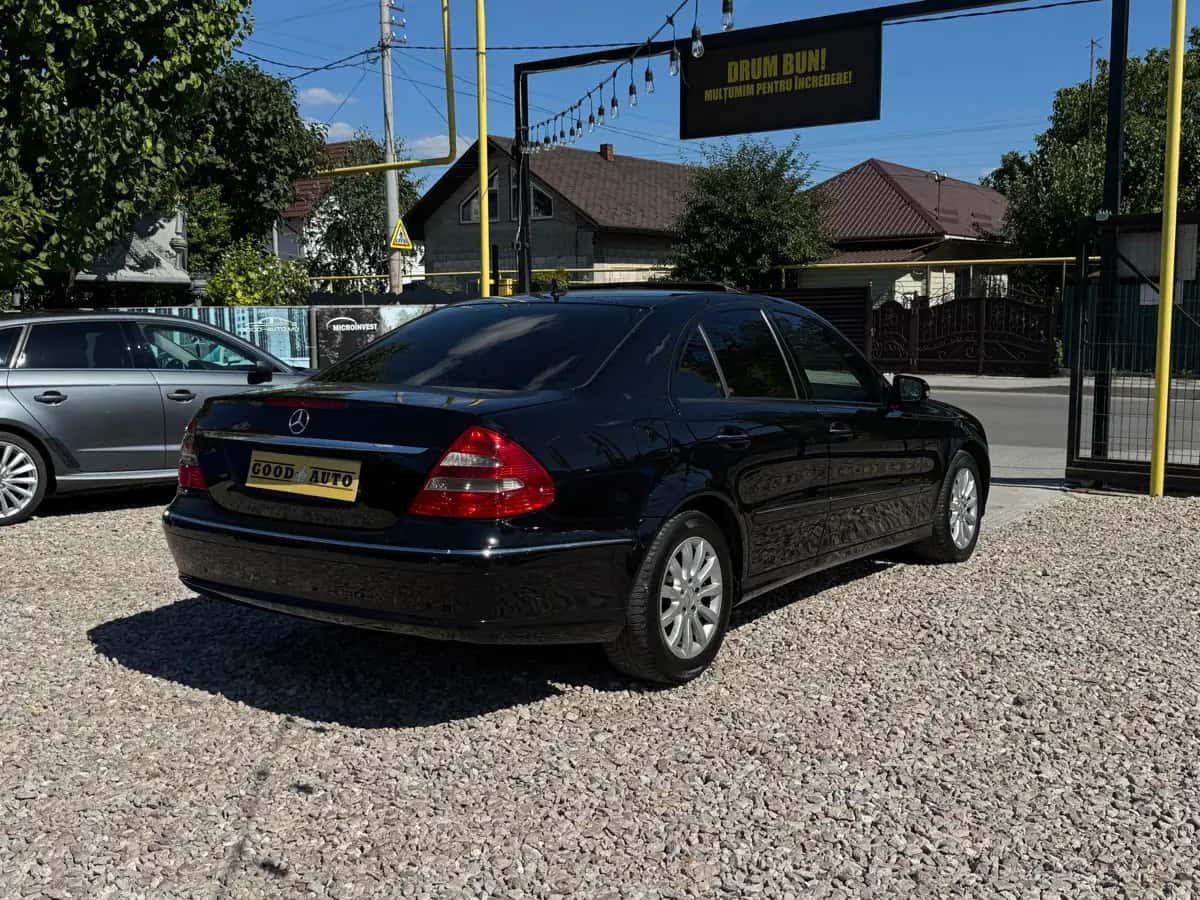 Mercedes E-Class - фото 5