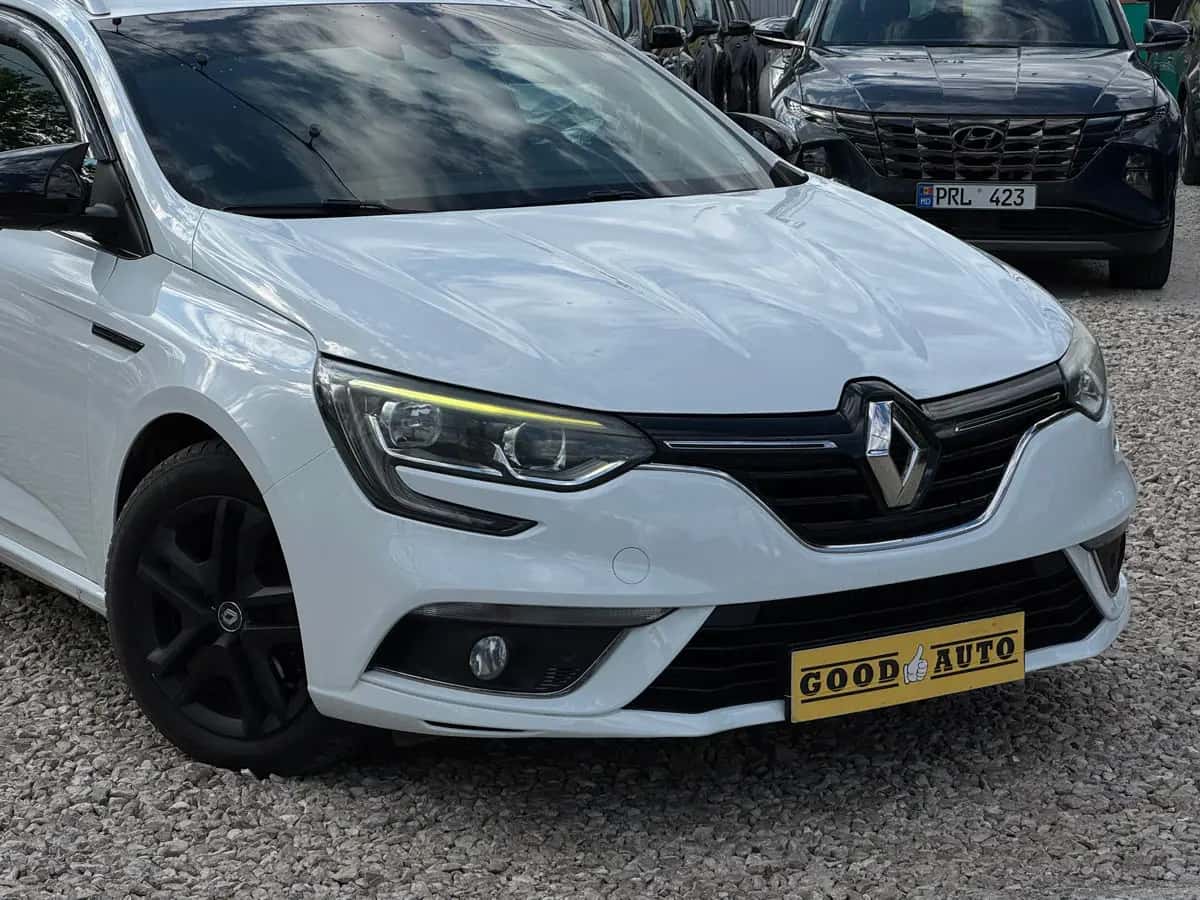 Renault Megane - фото 2