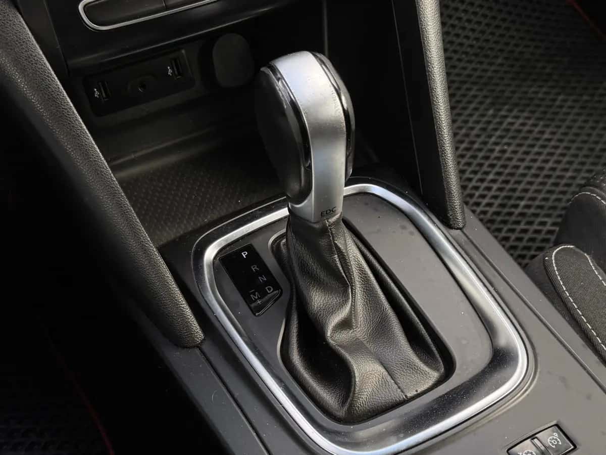 Renault Megane - фото 10