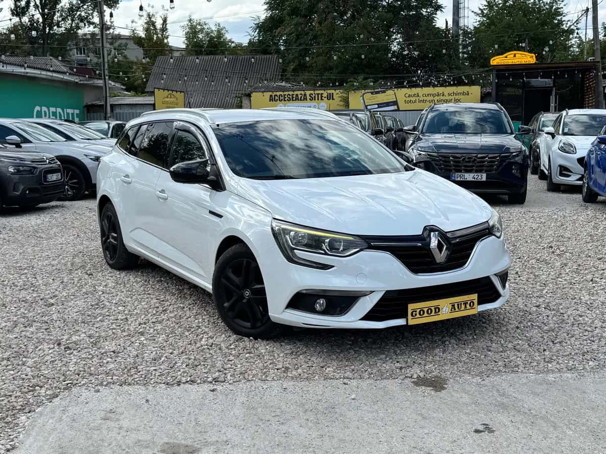 Renault Megane - фото 1