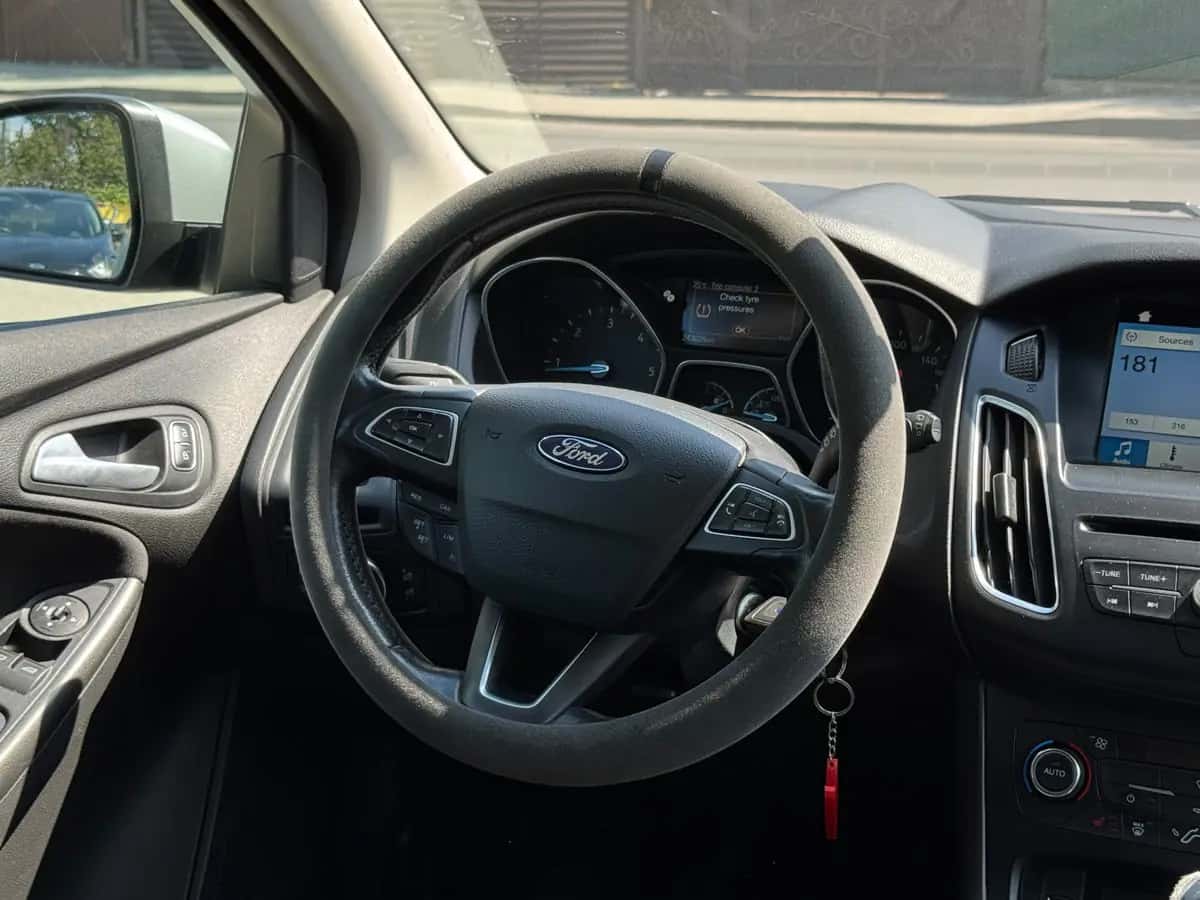 Ford Focus - фото 13