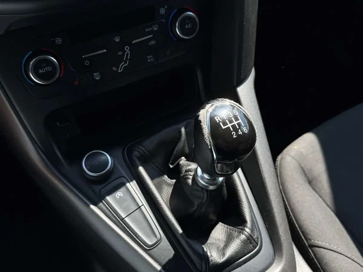 Ford Focus - фото 10