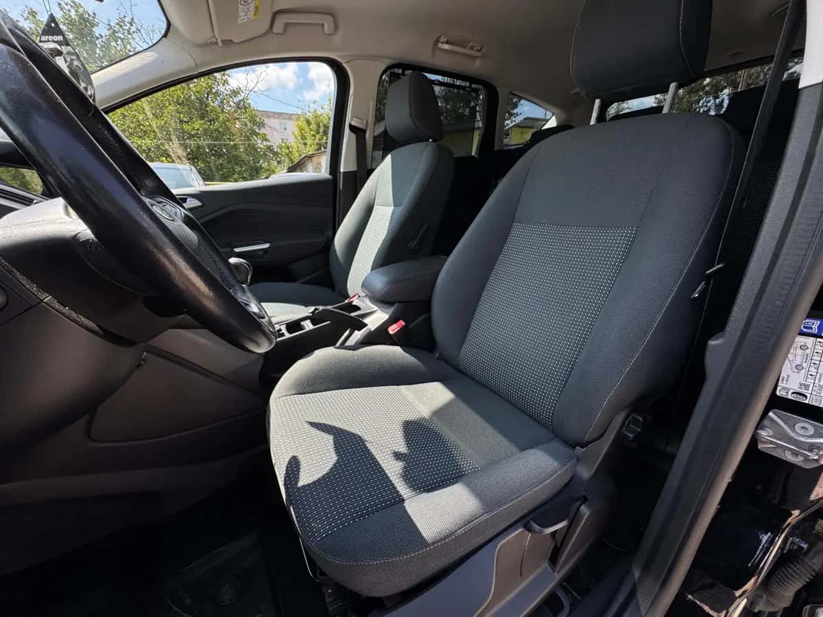 Ford C-Max - fotografia 8