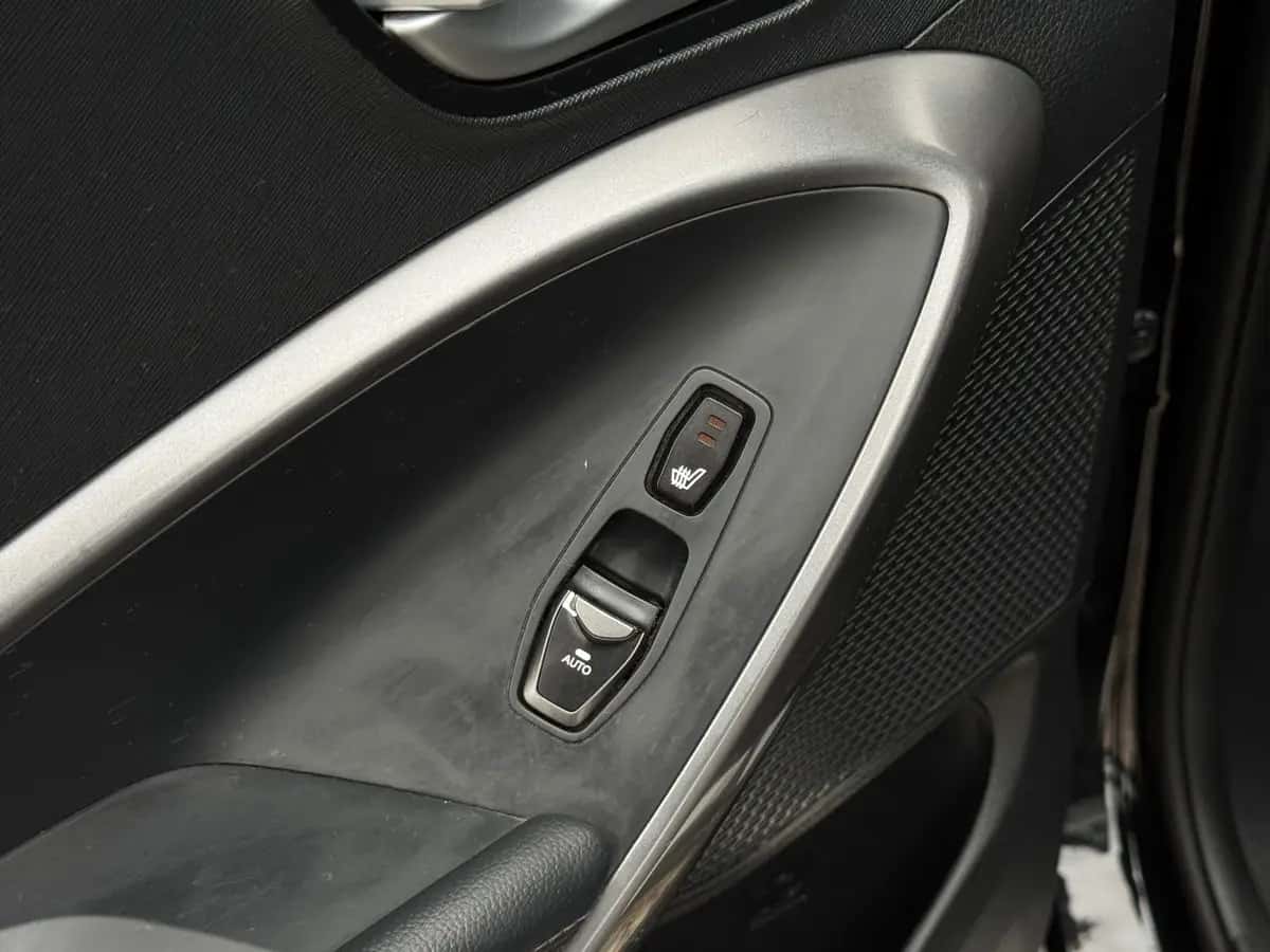 Hyundai Santa FE - fotografia 12
