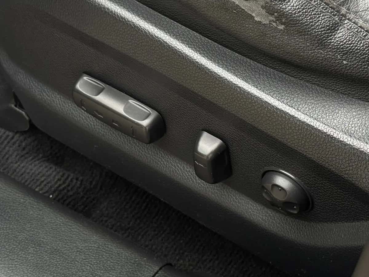 Hyundai Santa FE - fotografia 13
