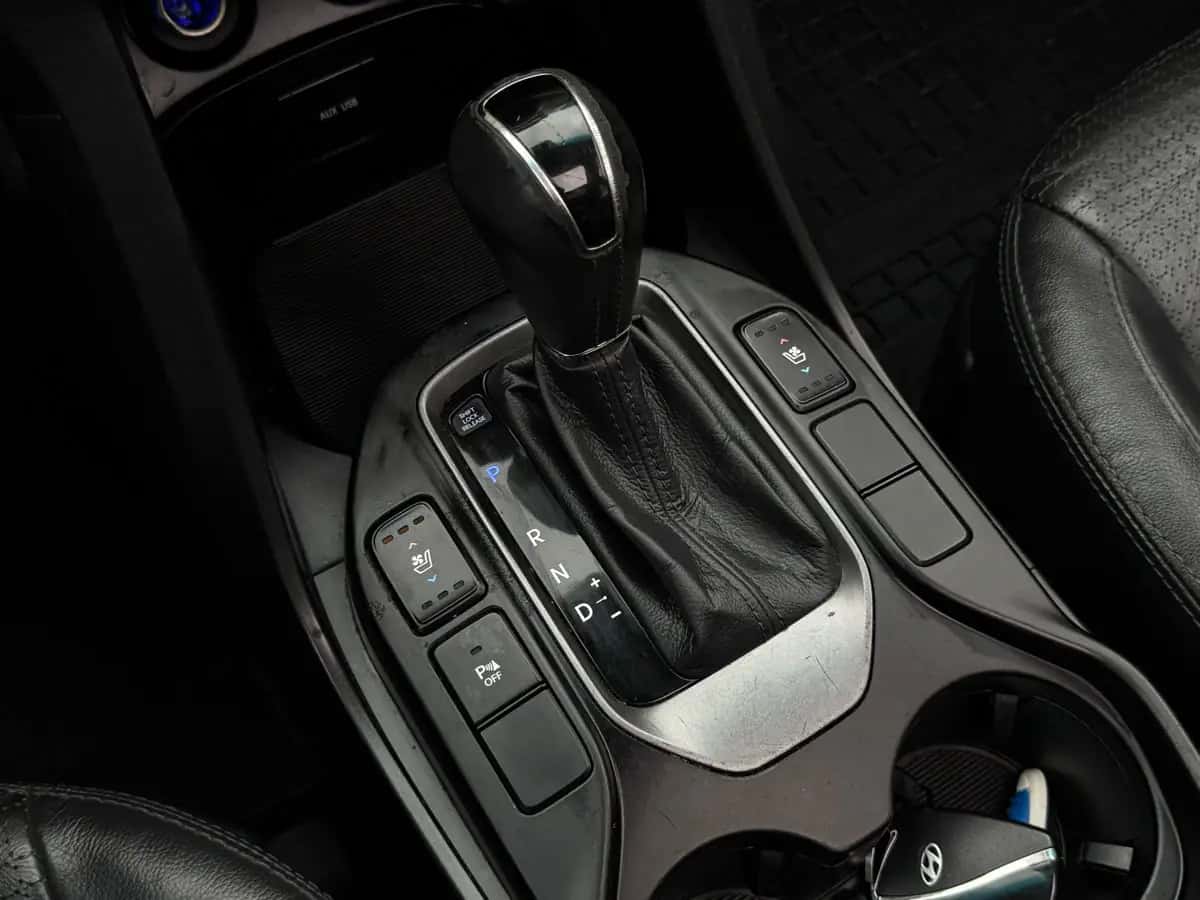 Hyundai Santa FE - fotografia 15
