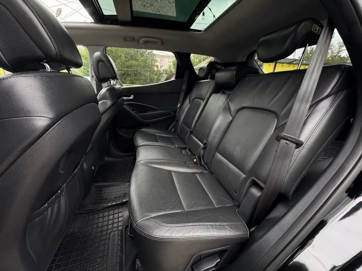 Hyundai Santa FE - fotografia 10