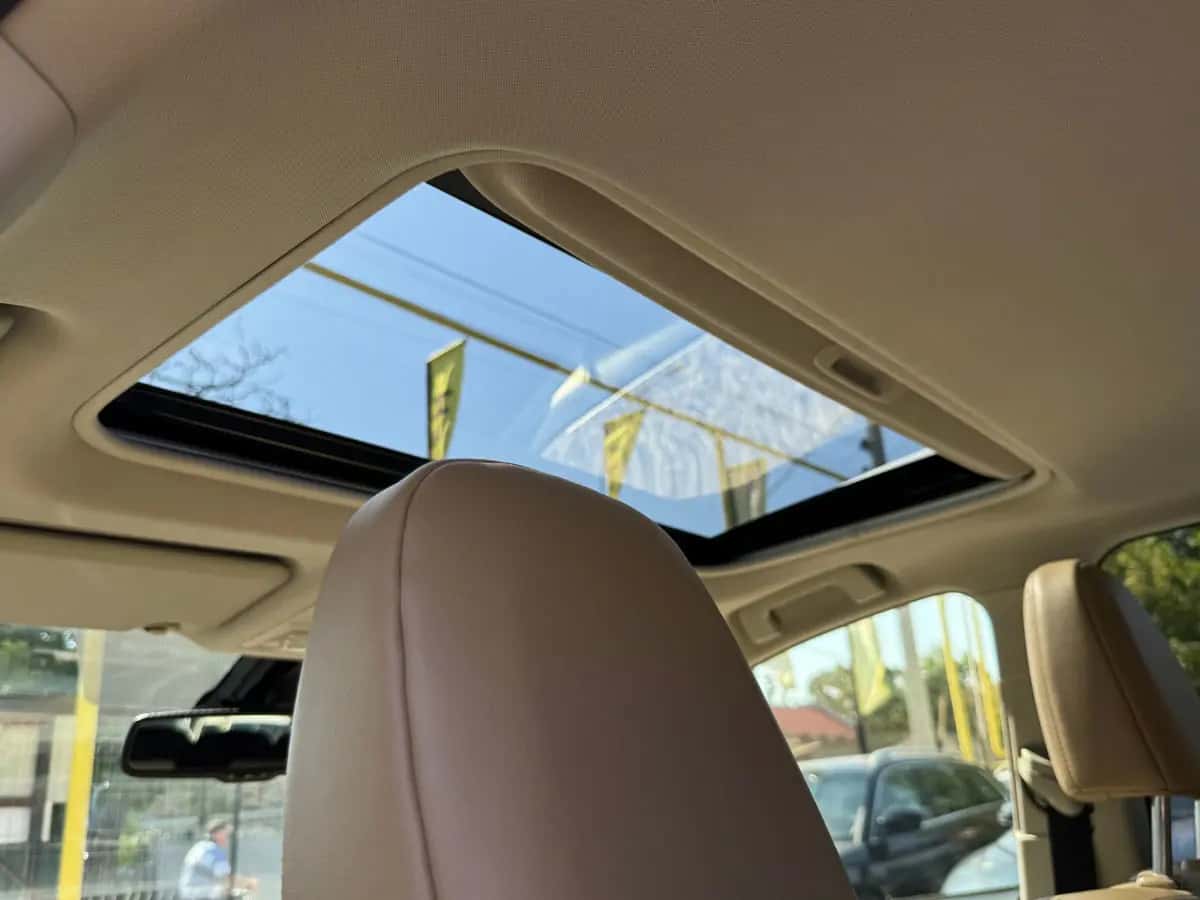 Toyota Rav 4 - fotografia 11