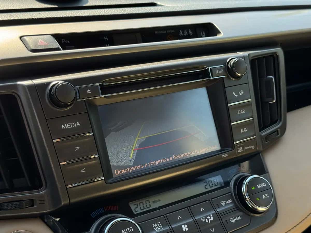 Toyota Rav 4 - fotografia 16