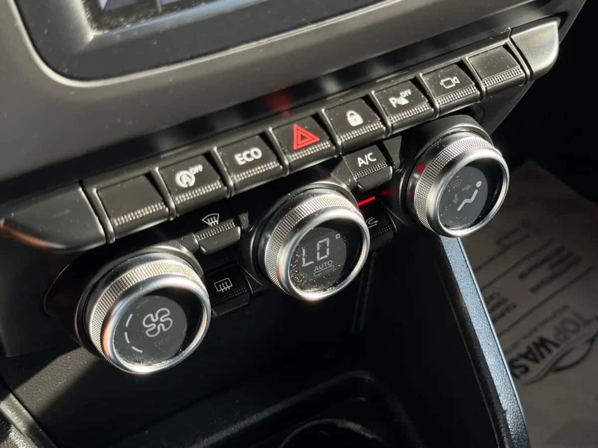 Dacia Duster - fotografia 14