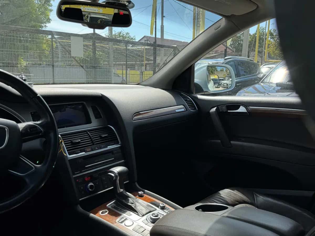 Audi Q7 - fotografia 15