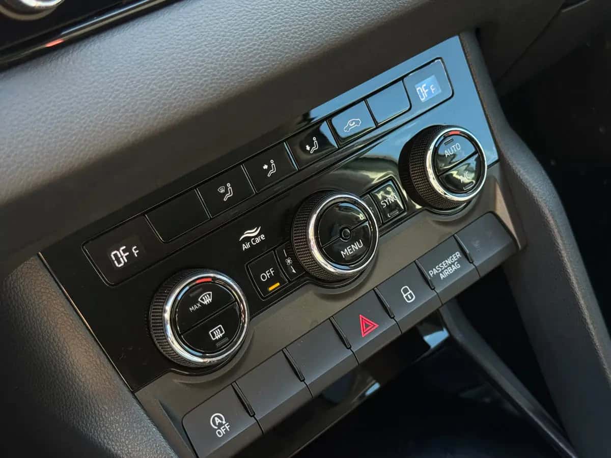 Skoda Karoq - fotografia 13