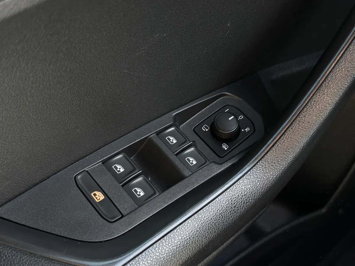 Skoda Karoq - fotografia 15