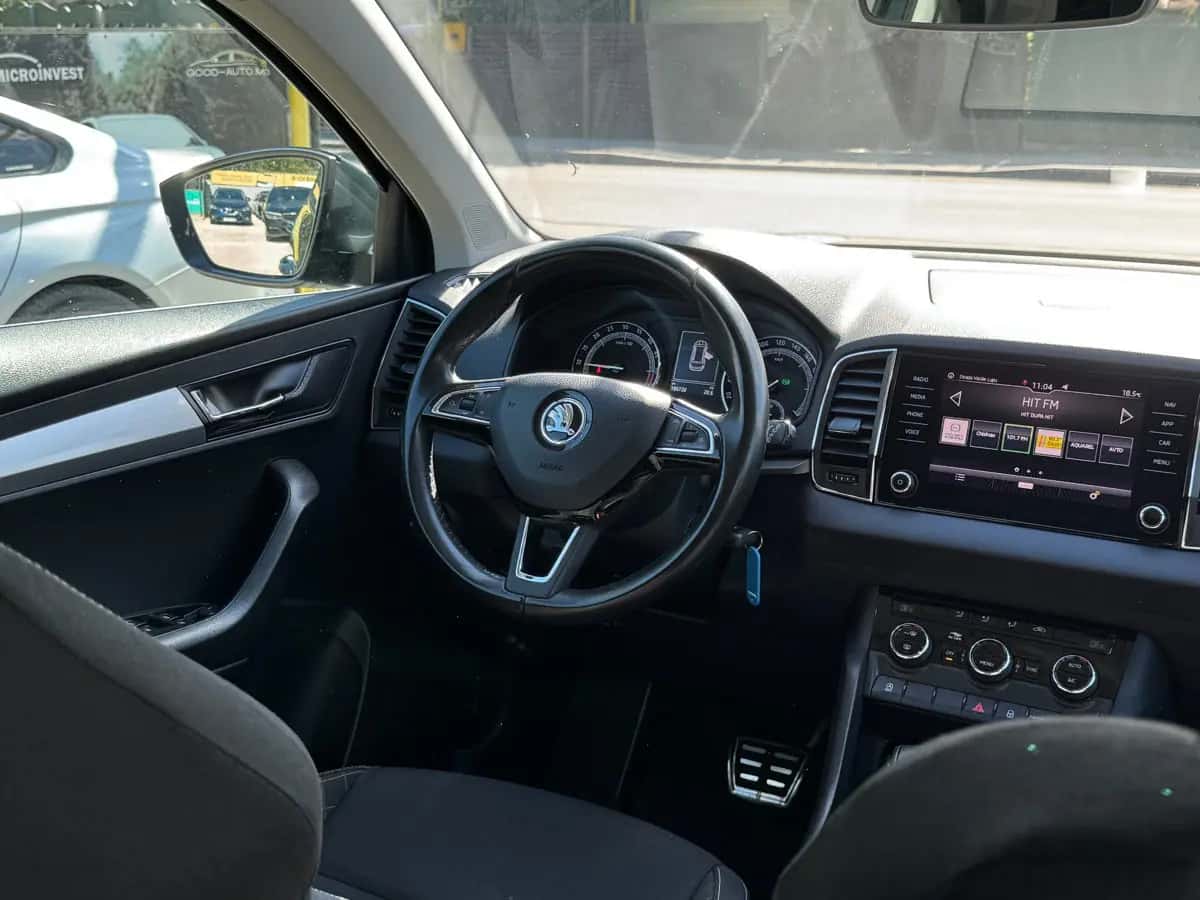Skoda Karoq - fotografia 18