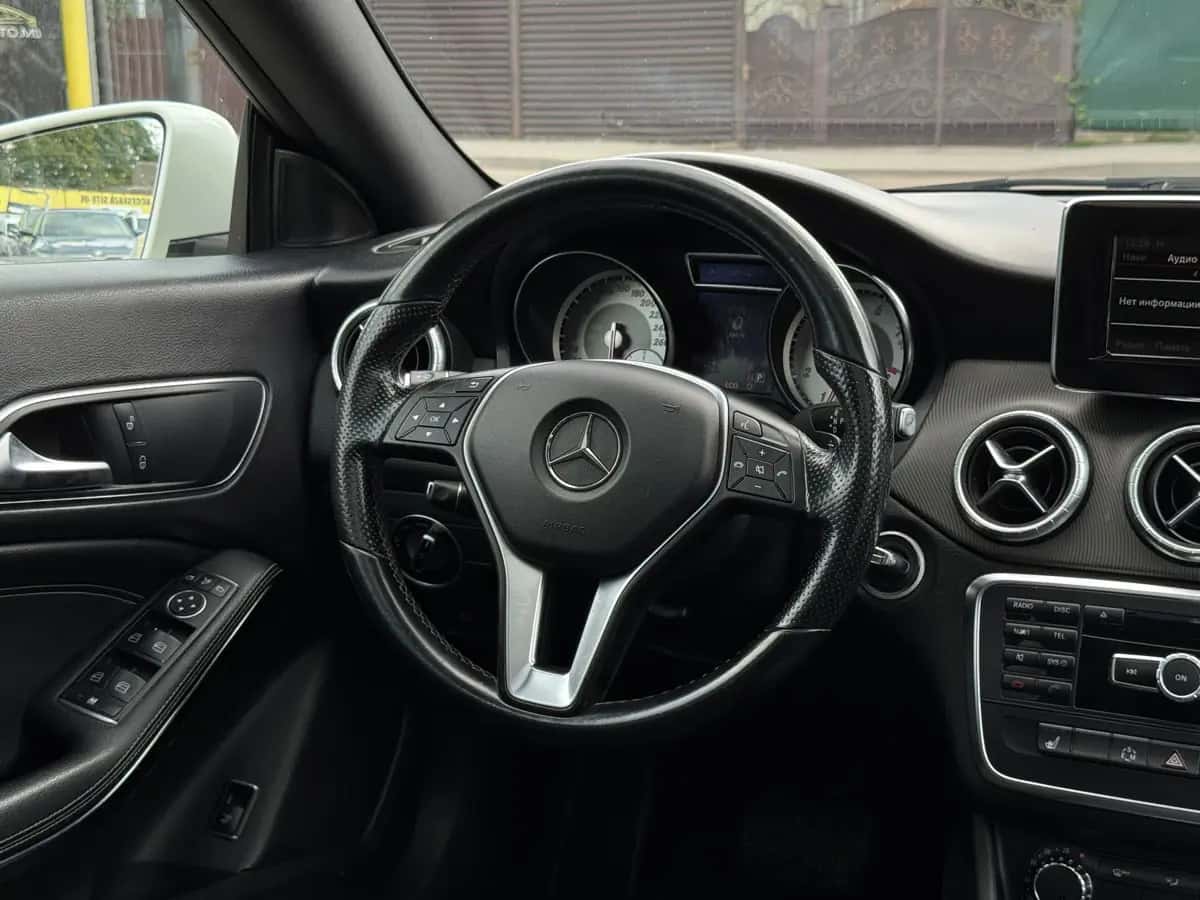 Mercedes CLA - fotografia 13
