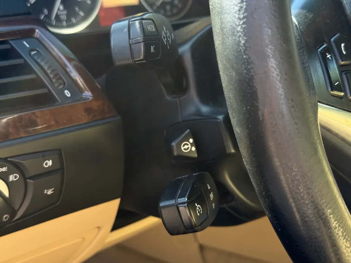Bmw 5 Series - fotografia 16