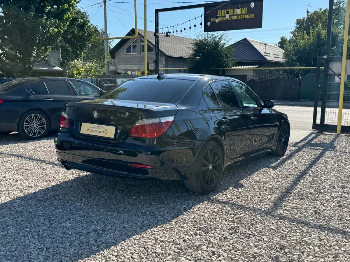 Bmw 5 Series - fotografia 5